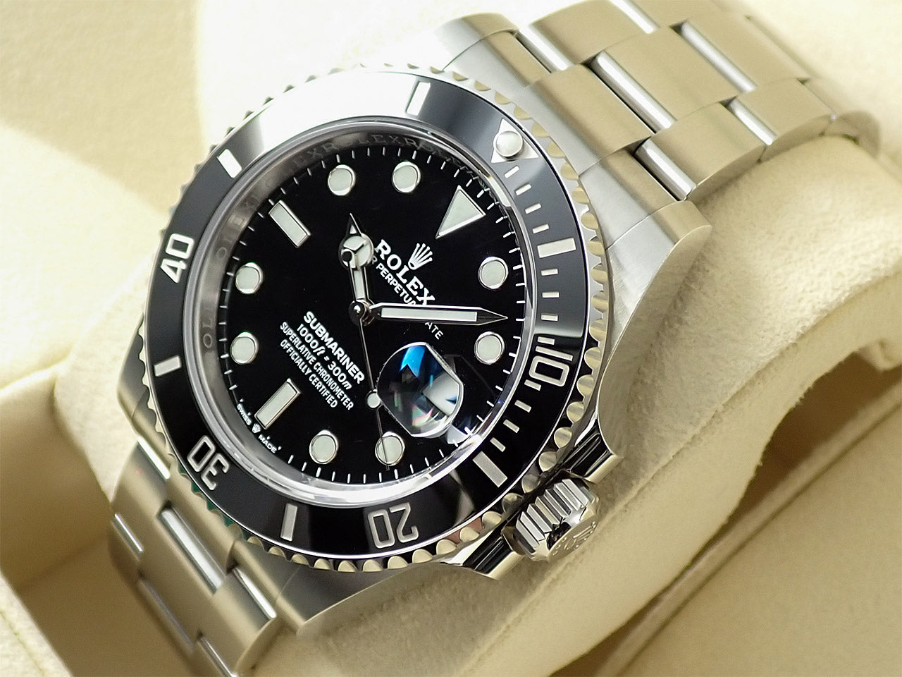 Rolex Submariner Date &lt;Warranty, Box, etc.&gt;