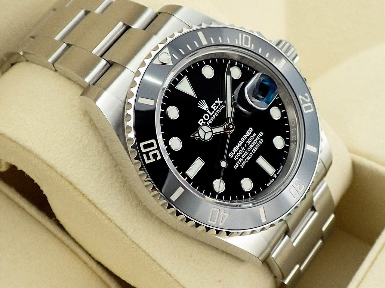 Rolex Submariner Date &lt;Warranty, Box, etc.&gt;