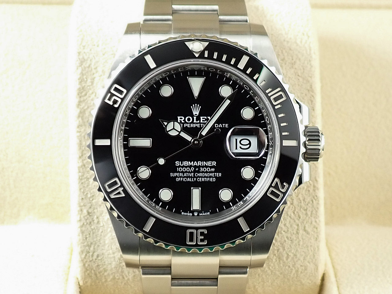 Rolex Submariner Date &lt;Warranty, Box, etc.&gt;