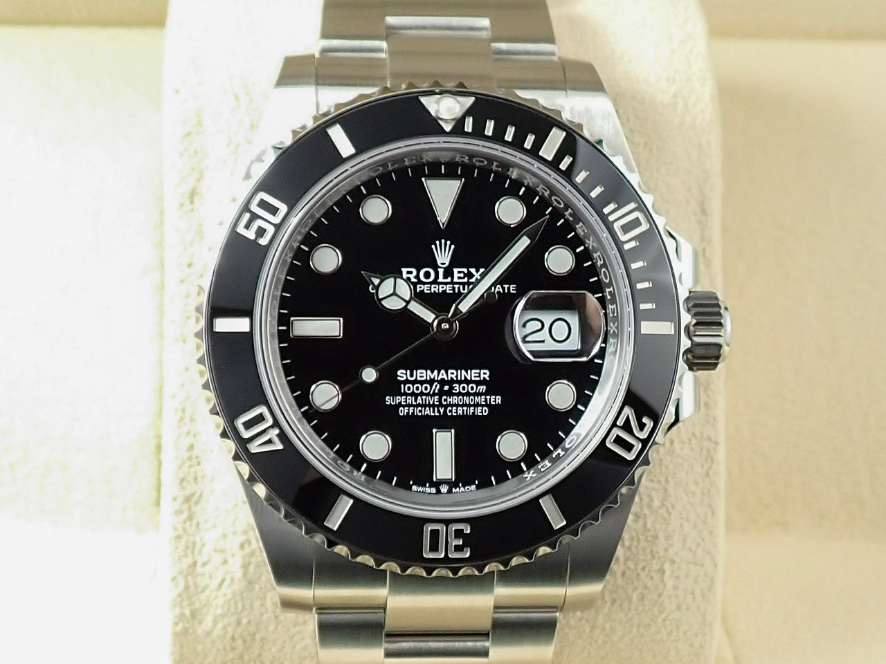 Rolex Submariner Date &lt;Warranty, Box, etc.&gt;