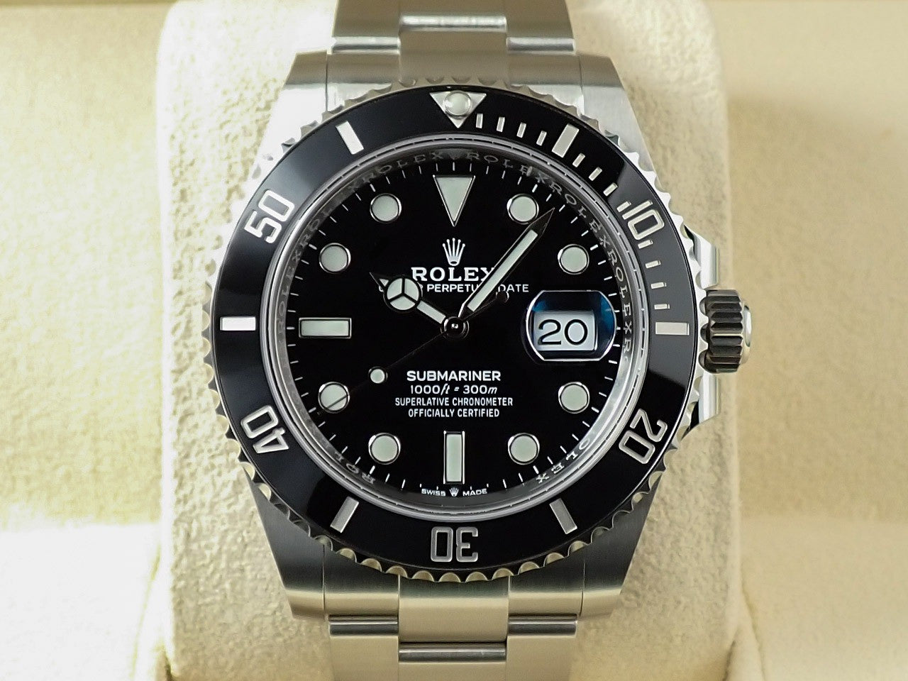 Rolex Submariner Date &lt;Warranty, Box, etc.&gt;