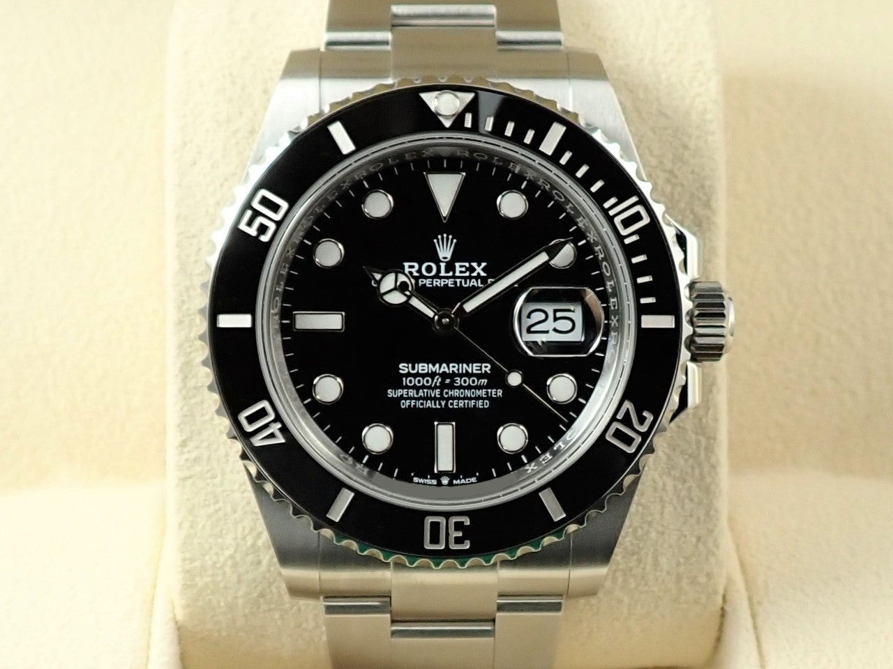 Rolex Submariner Date &lt;Warranty, Box, etc.&gt;