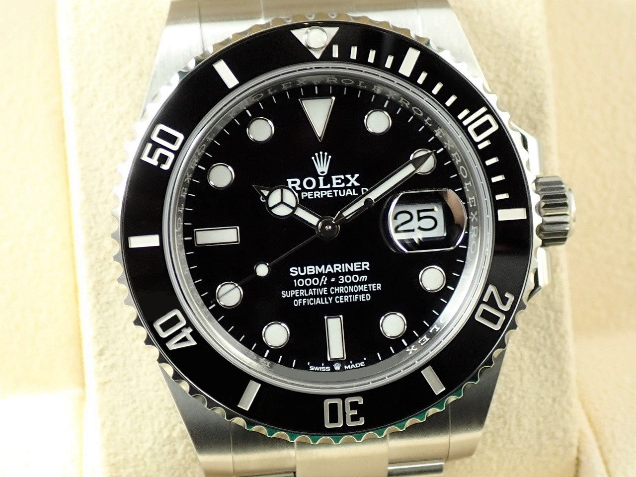 Rolex Submariner Date &lt;Warranty, Box, etc.&gt;