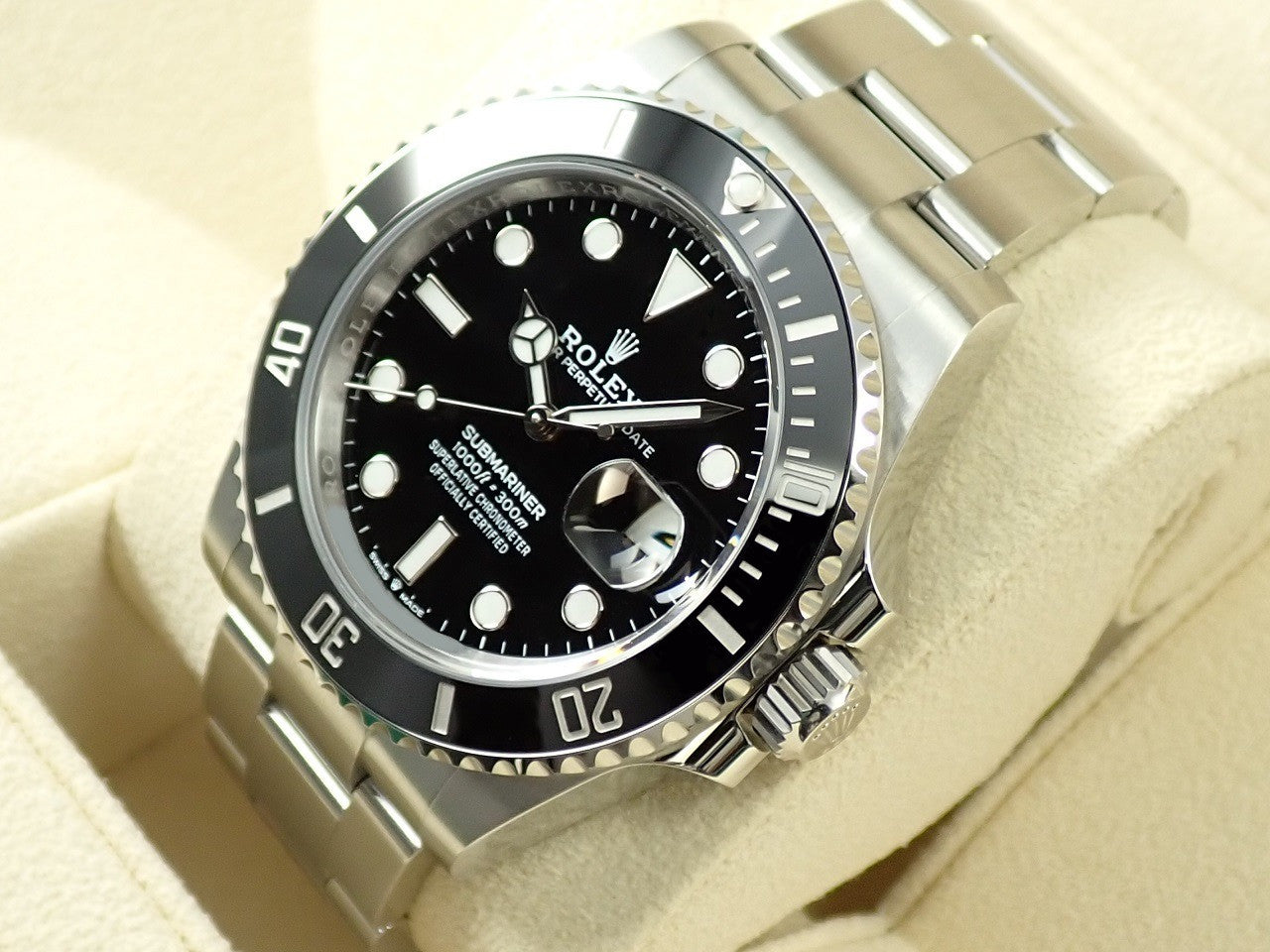 Rolex Submariner Date &lt;Warranty, Box, etc.&gt;