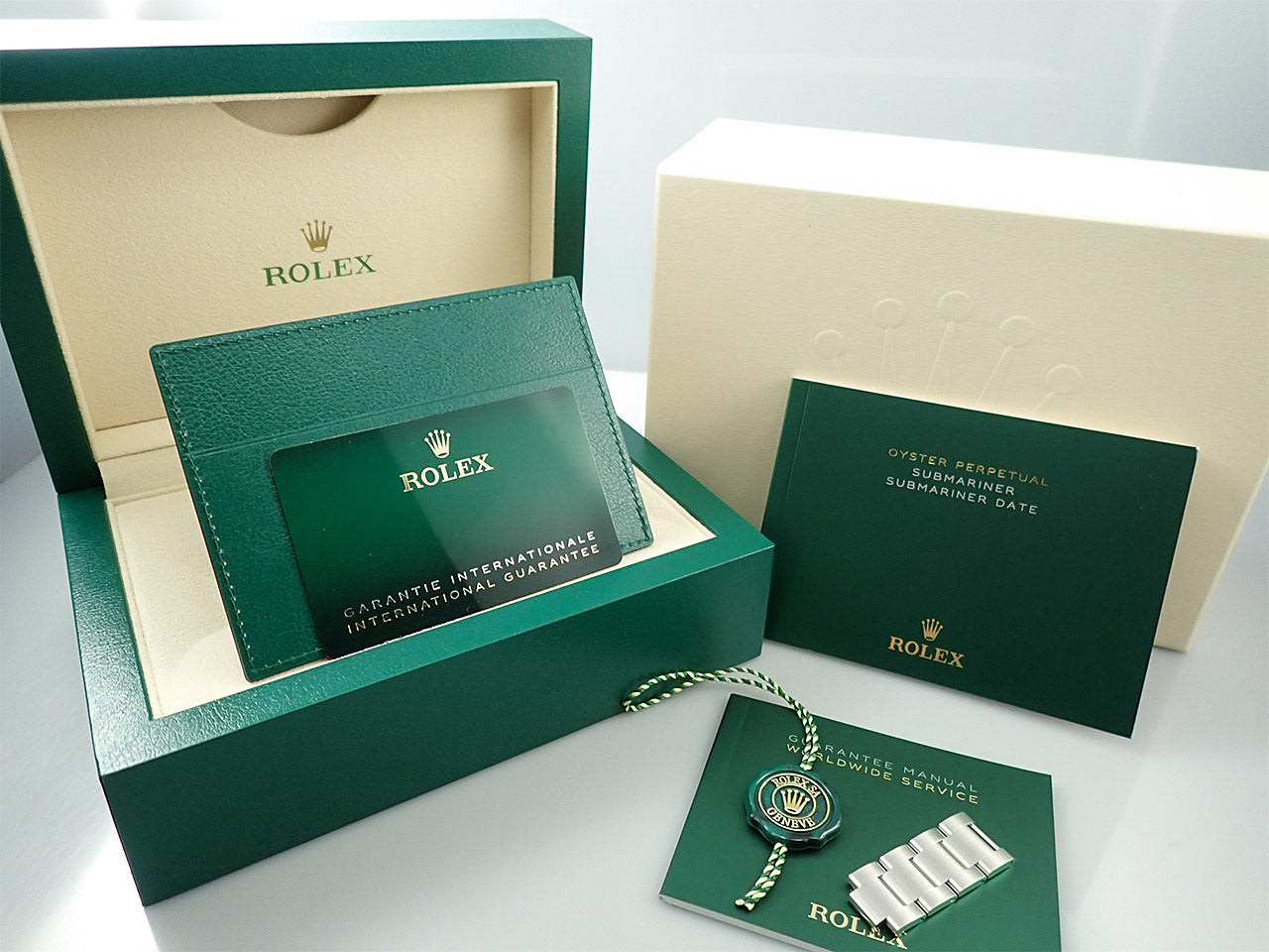 Rolex Submariner Date &lt;Warranty, Box, etc.&gt;