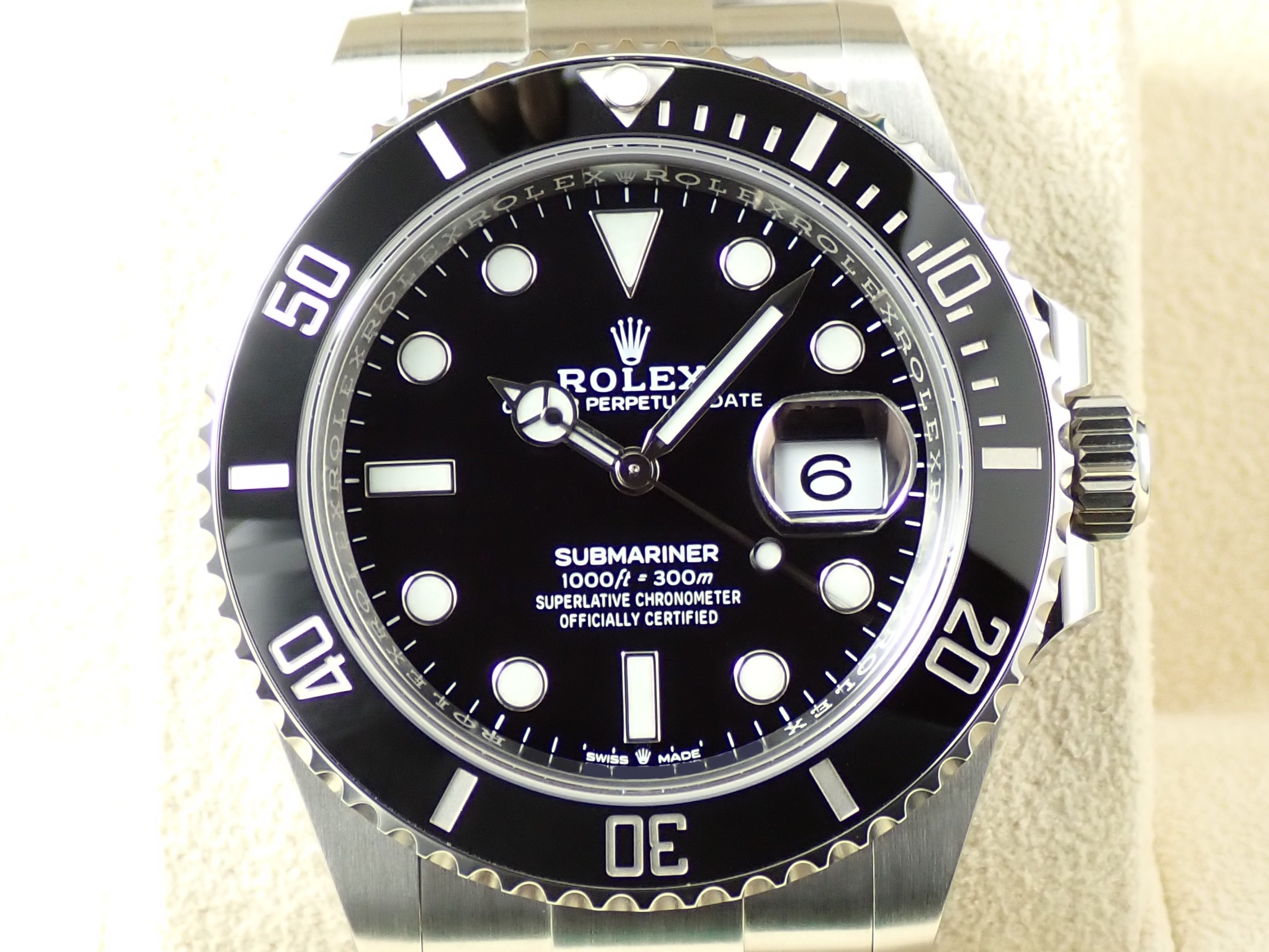 Rolex Submariner Date &lt;Warranty, Box, etc.&gt;