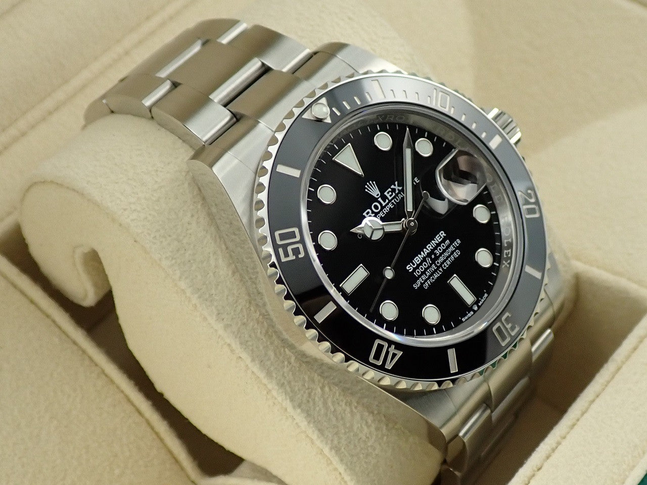 Rolex Submariner Date &lt;Warranty, Box, etc.&gt;