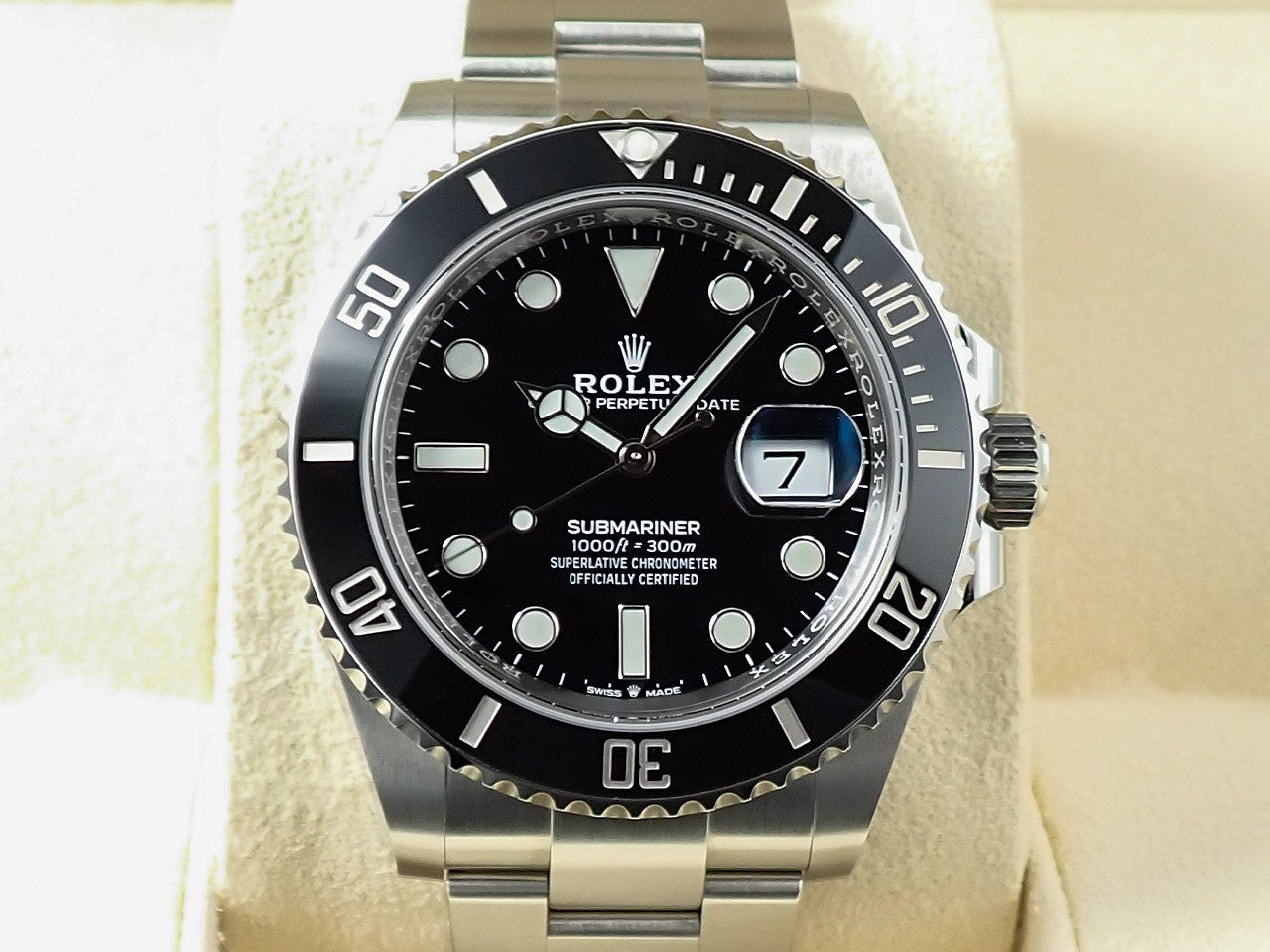 Rolex Submariner Date &lt;Warranty, Box, etc.&gt;