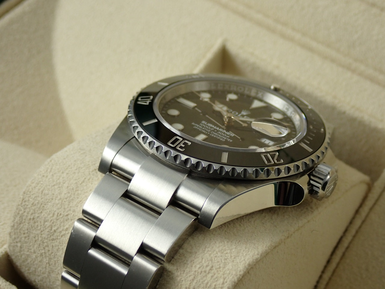 Rolex Submariner Date &lt;Warranty, Box, etc.&gt;