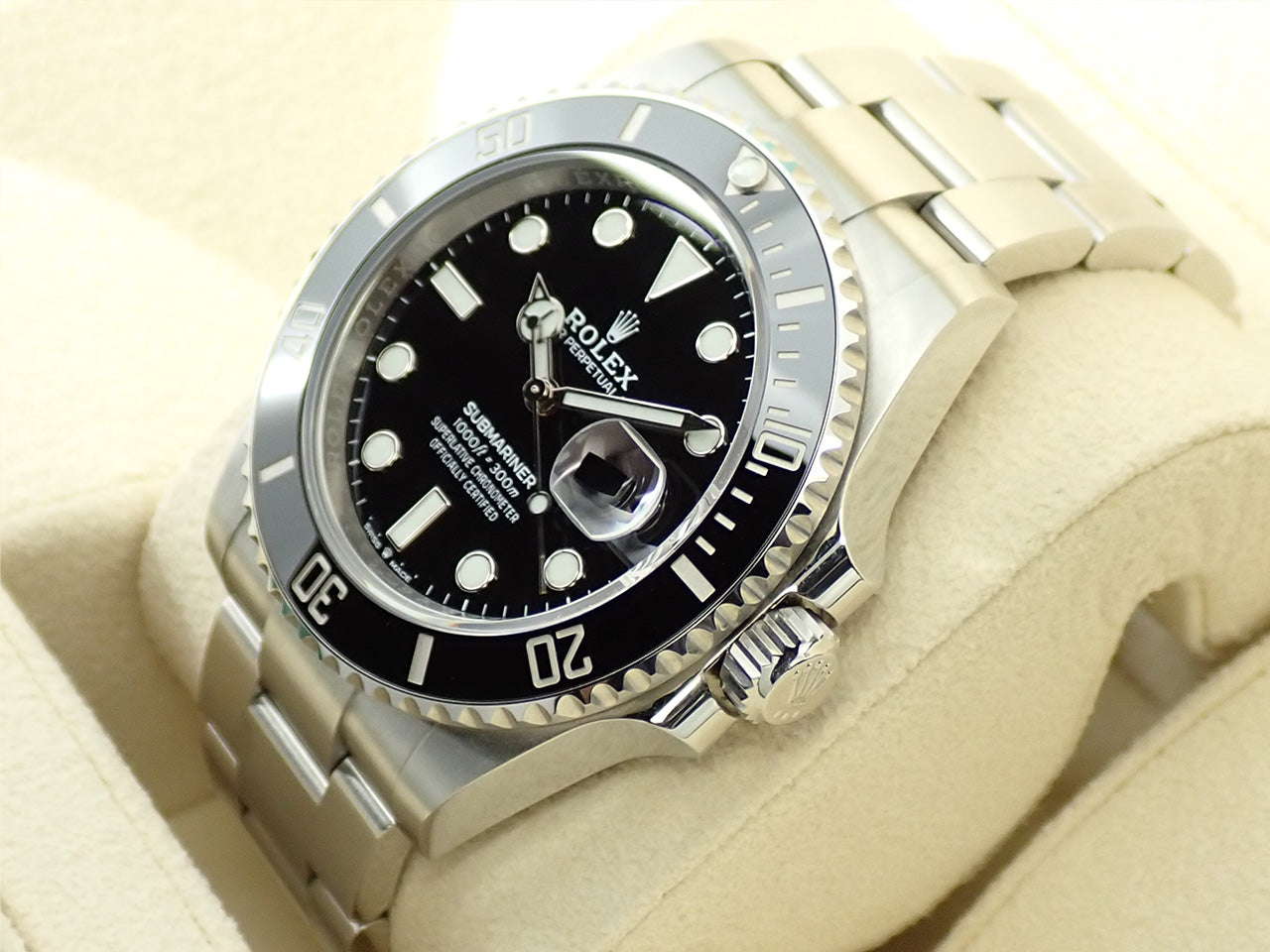 Rolex Submariner Date &lt;Warranty, Box, etc.&gt;