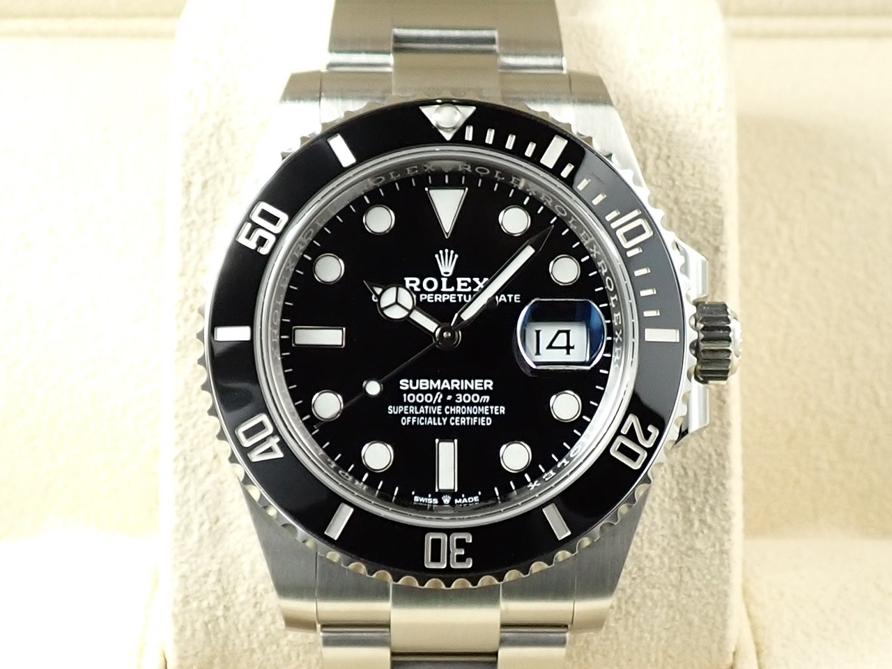 Rolex Submariner Date &lt;Warranty, Box, etc.&gt;