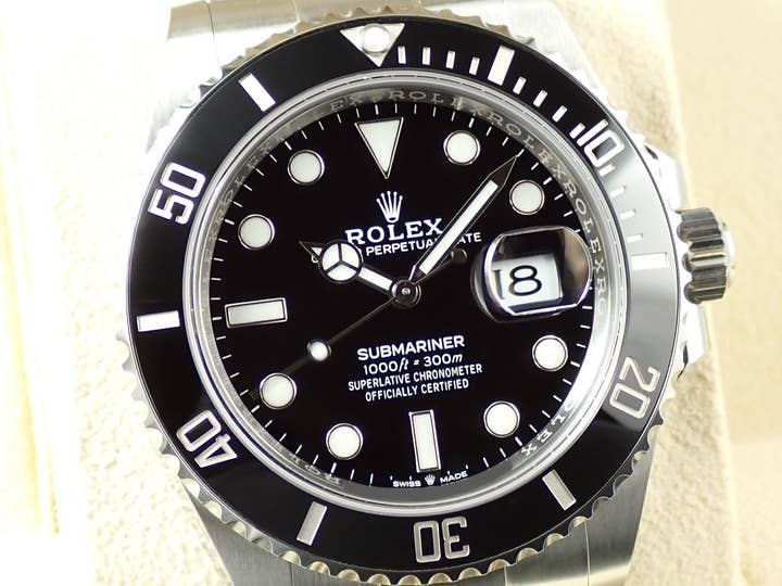 Rolex Submariner Date <Warranty, Box, etc.>