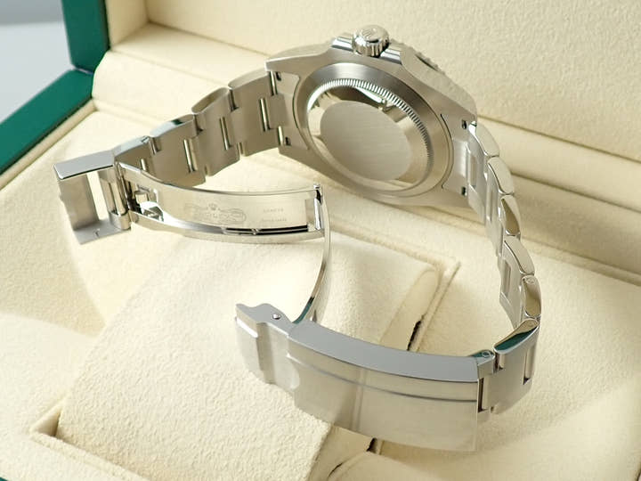 Rolex Submariner Date <Warranty, Box, etc.>