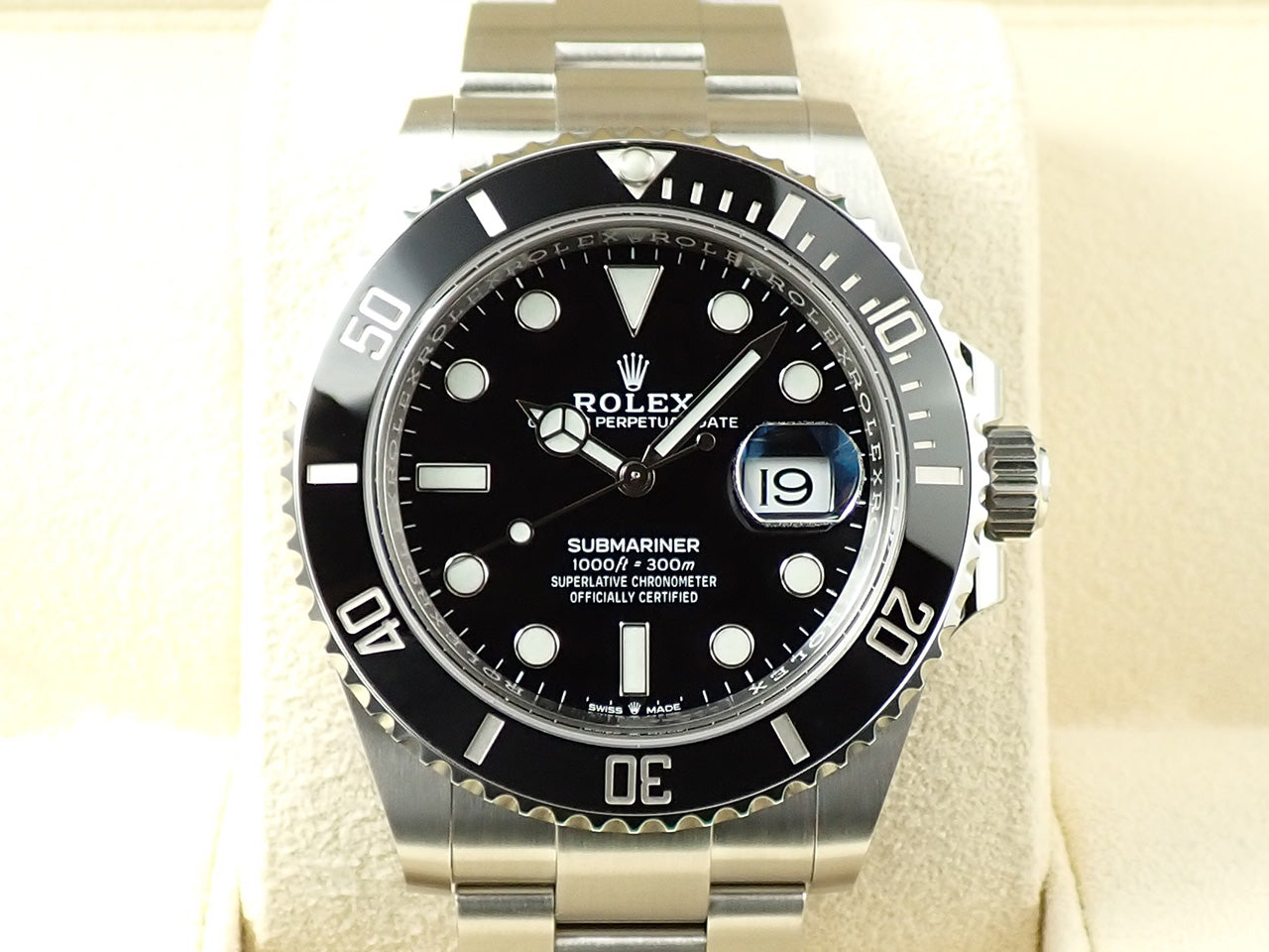 Rolex Submariner Date &lt;Warranty, Box, etc.&gt;