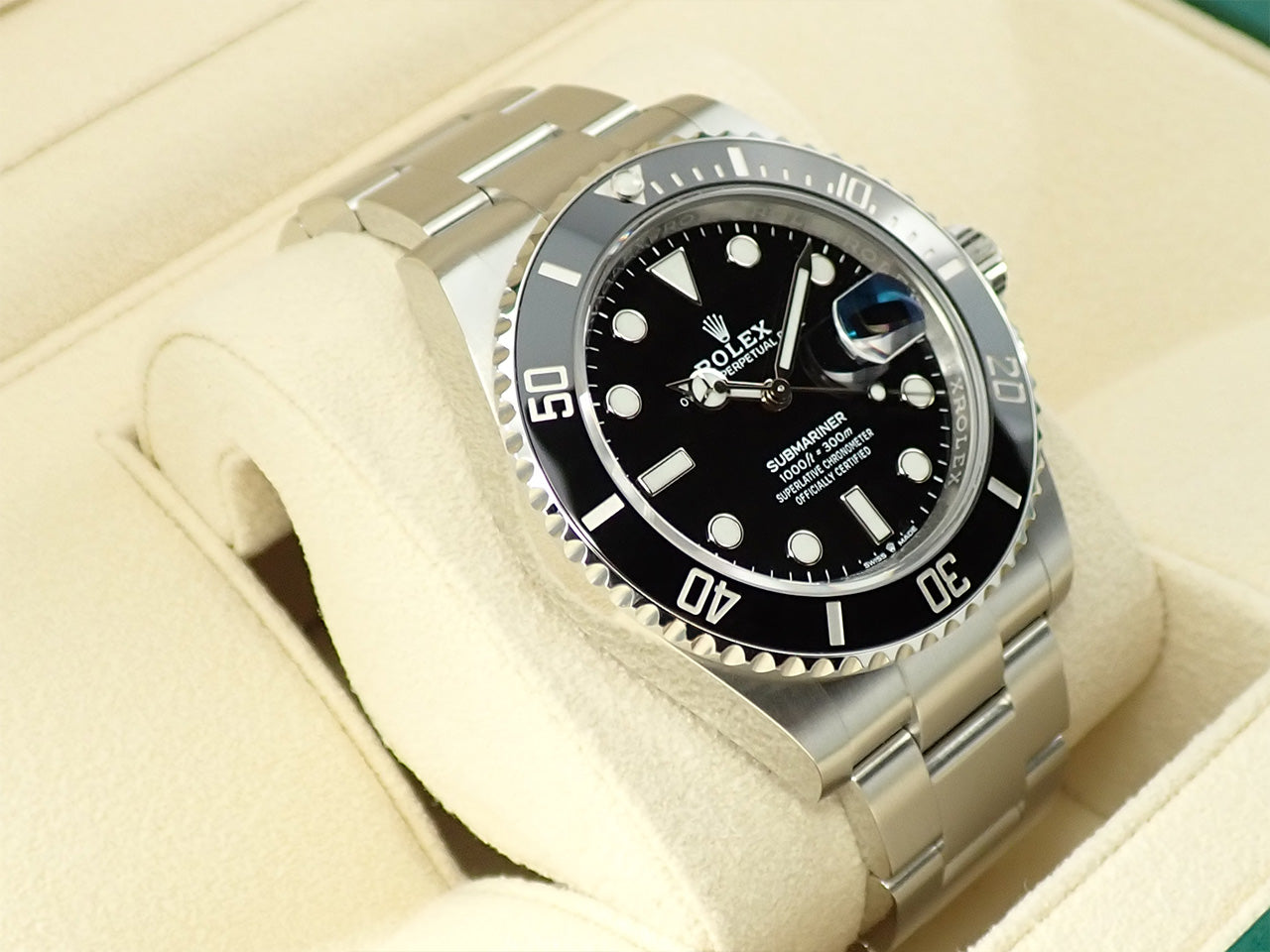 Rolex Submariner Date &lt;Warranty, Box, etc.&gt;