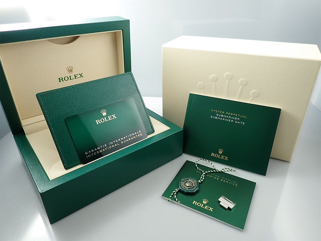 Rolex Submariner Date &lt;Warranty, Box, etc.&gt;