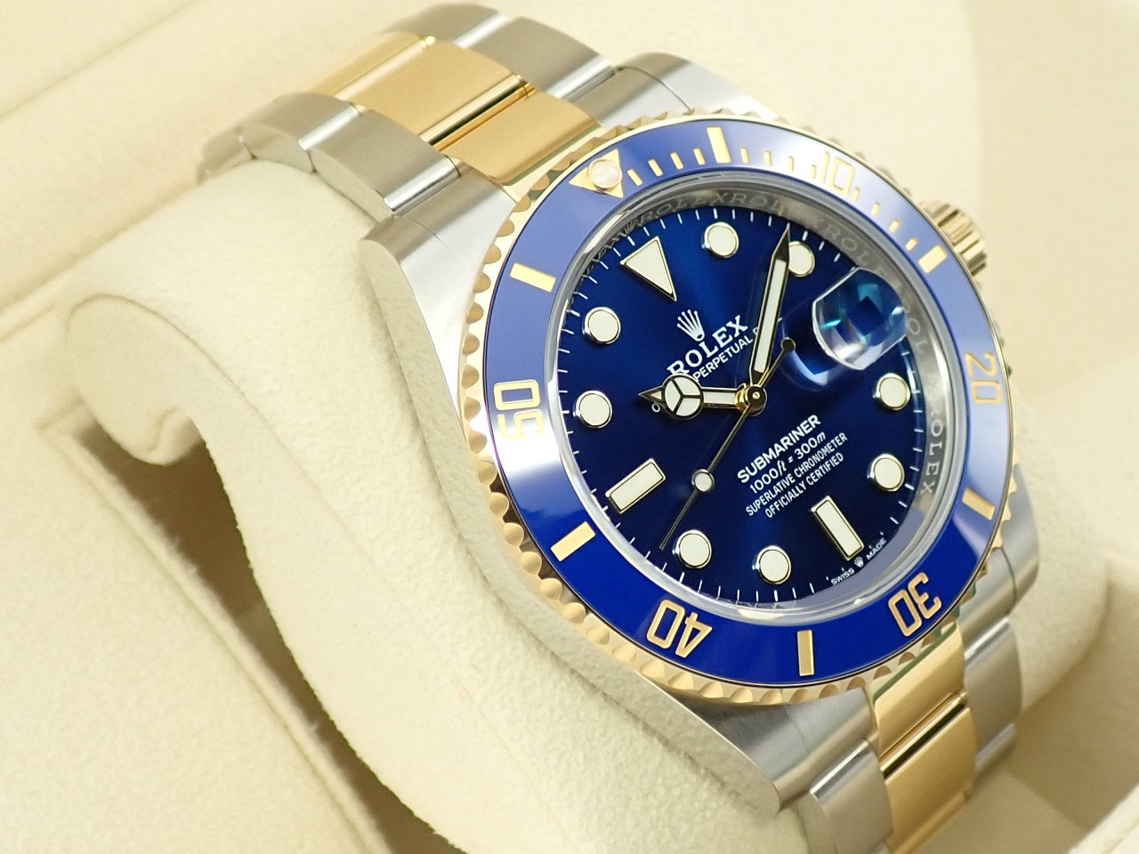 Rolex Submariner Date &lt;Warranty, Box, etc.&gt;