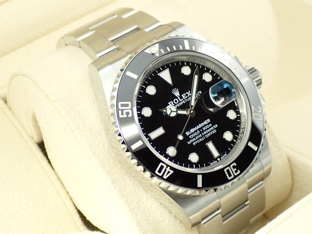 Rolex Submariner Date &lt;Warranty, Box, etc.&gt;