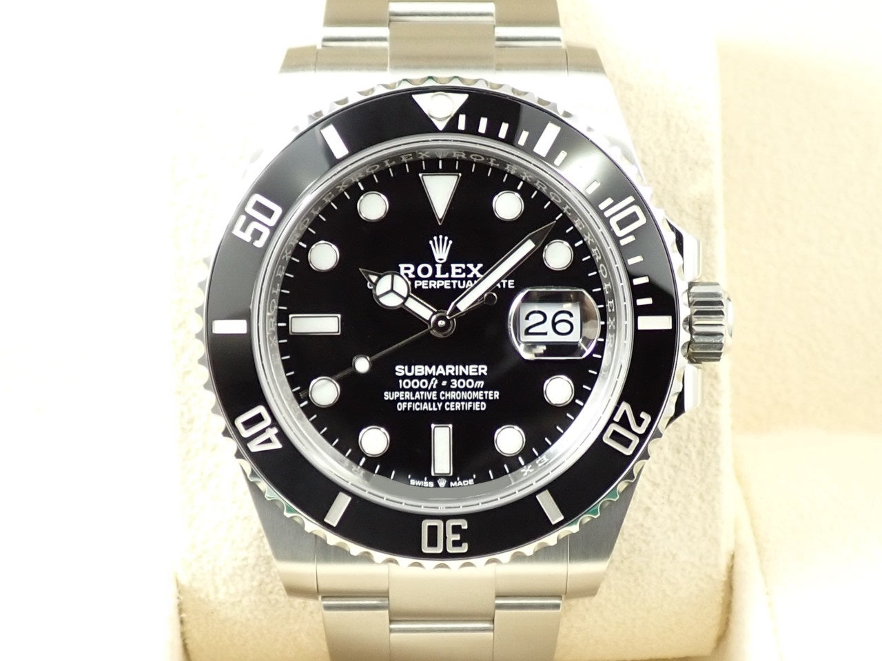 Rolex Submariner Date &lt;Warranty, Box, etc.&gt;