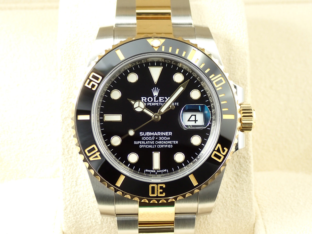 Rolex Submariner Date &lt;Warranty, Box, etc.&gt;