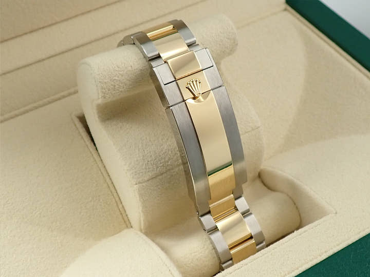 Rolex Submariner Date <Warranty, Box, etc.>