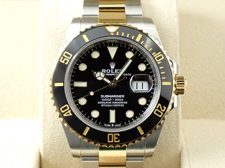 Rolex Submariner Date <Warranty, Box, etc.>