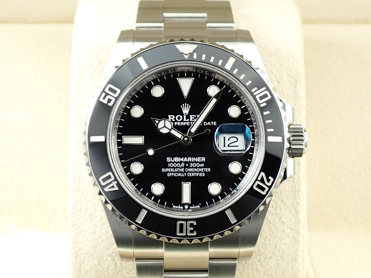 Rolex Submariner Date &lt;Warranty, Box, etc.&gt;