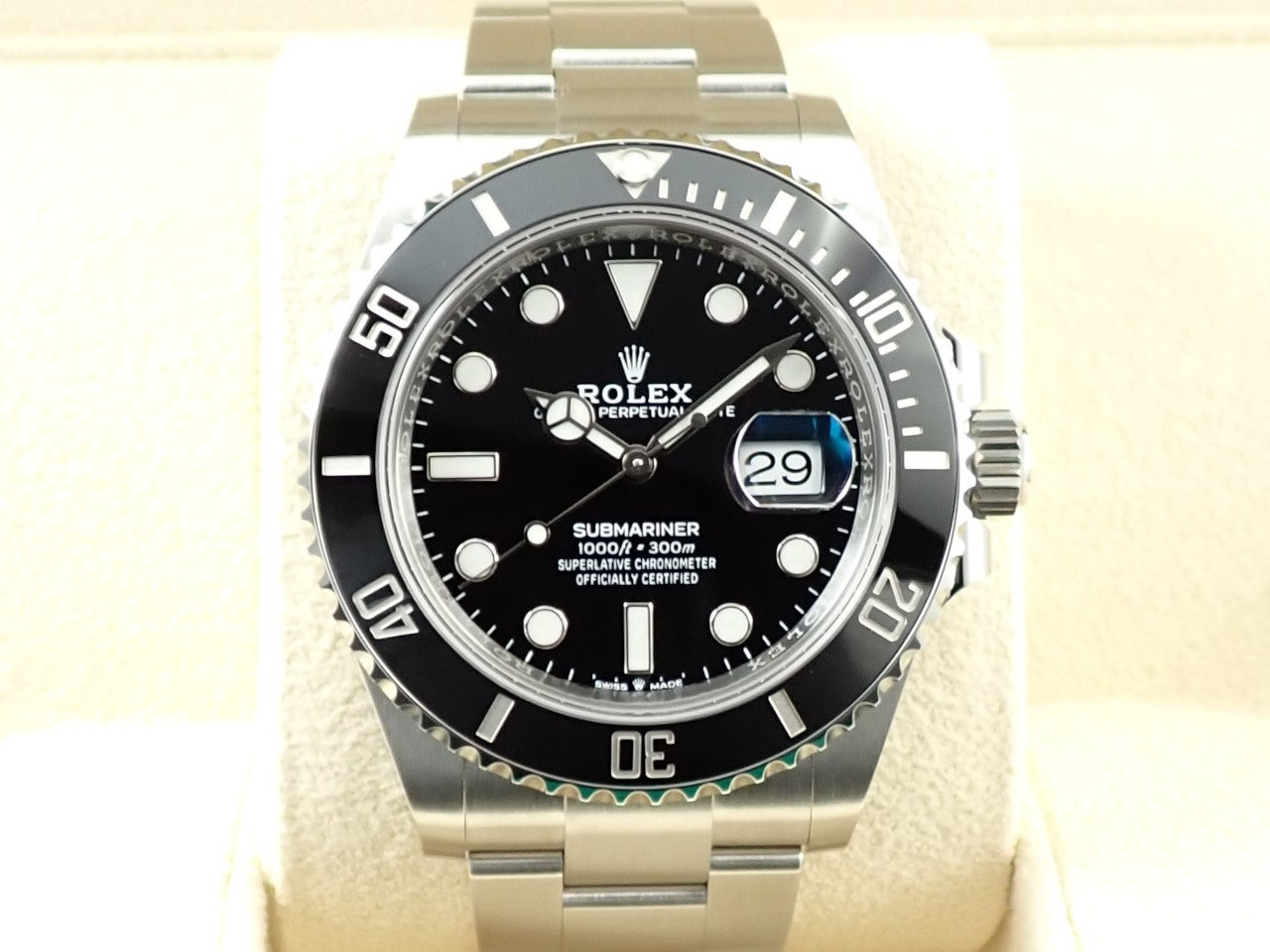 Rolex Submariner Date &lt;Warranty, Box, etc.&gt;