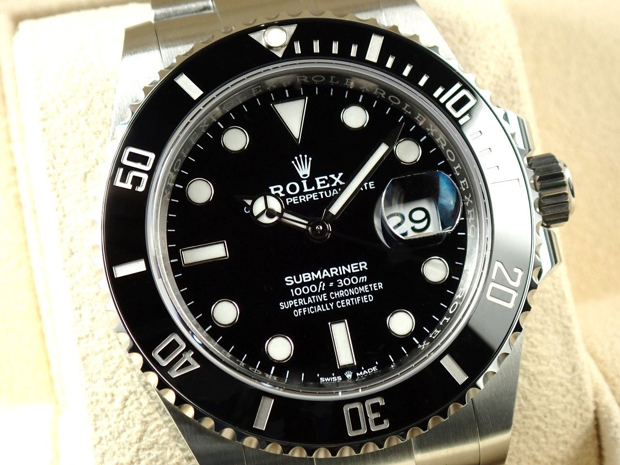 Rolex Submariner Date &lt;Warranty, Box, etc.&gt;