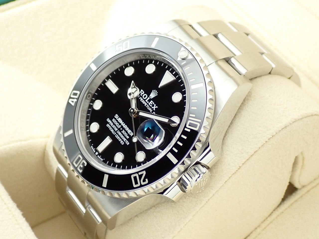 Rolex Submariner Date &lt;Warranty, Box, etc.&gt;