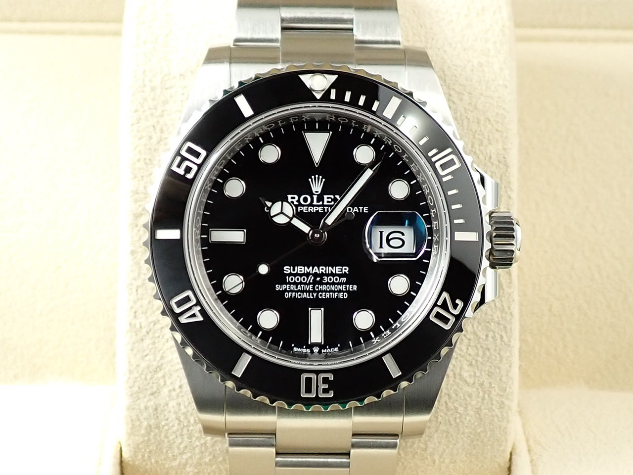 Rolex Submariner Date &lt;Warranty, Box, etc.&gt;