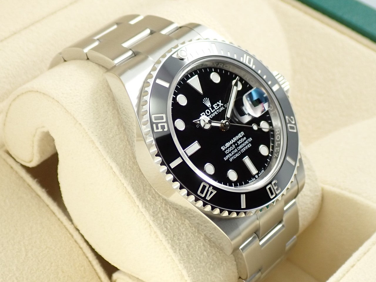 Rolex Submariner Date &lt;Warranty, Box, etc.&gt;