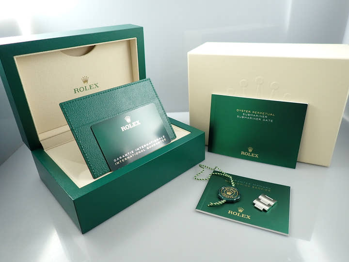 ロレックス サブマリーナー デイト Ref.126610LV ステンレススチール ブラック文字盤