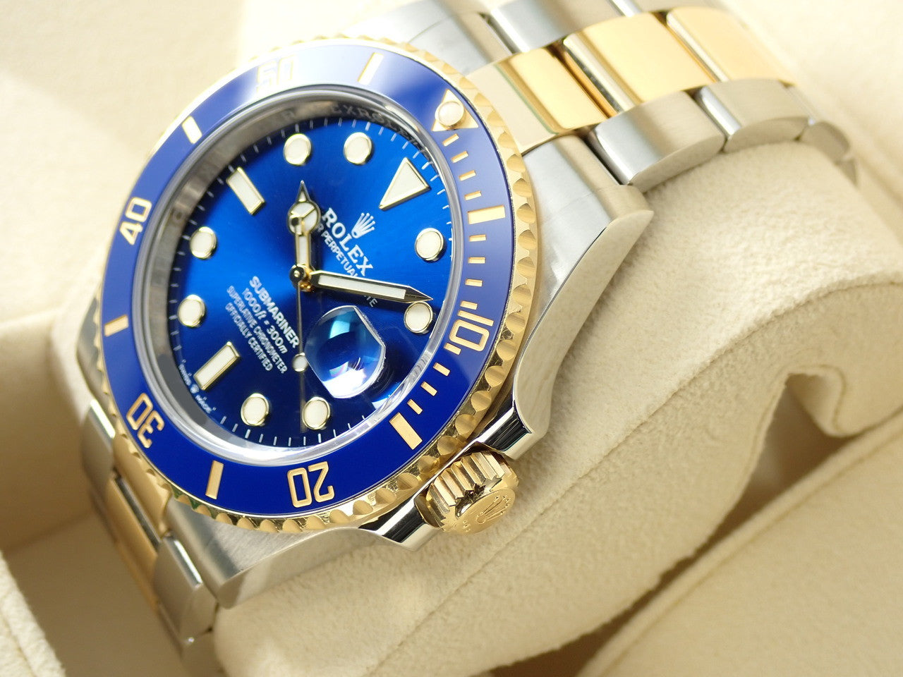 Rolex Submariner Date &lt;Warranty, Box, etc.&gt;