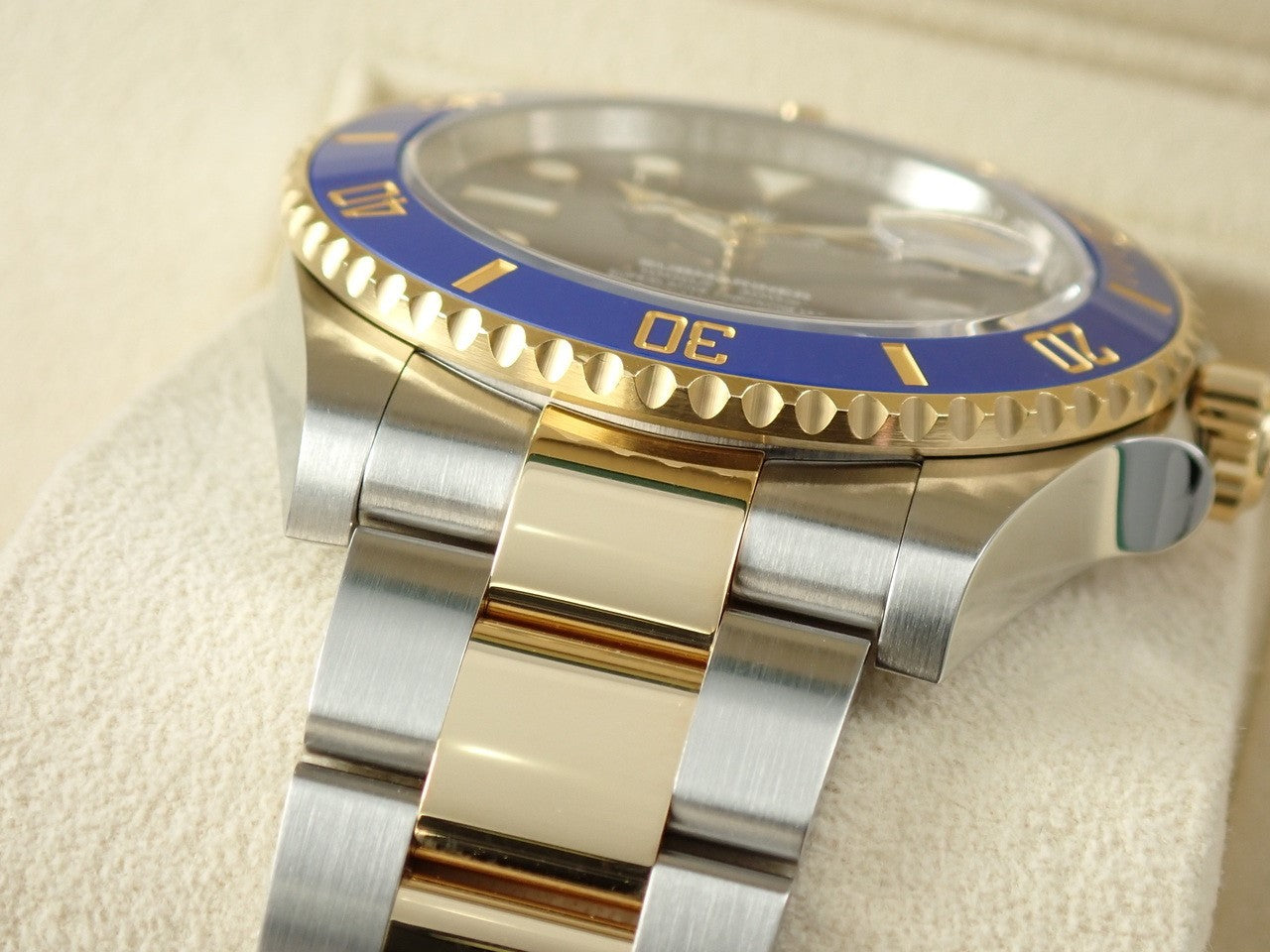 Rolex Submariner Date &lt;Warranty, Box, etc.&gt;