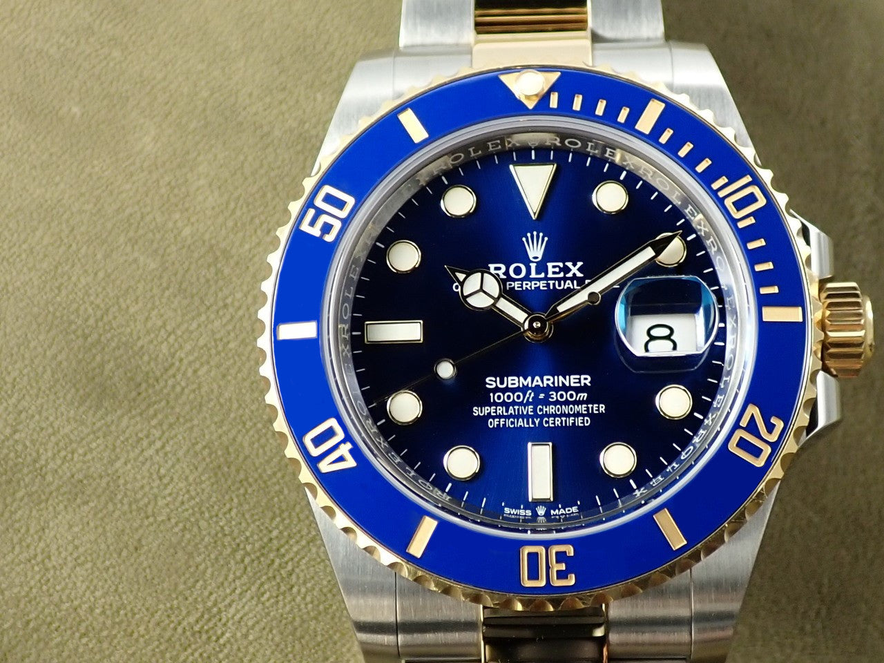 Rolex Submariner Date &lt;Warranty, Box, etc.&gt;