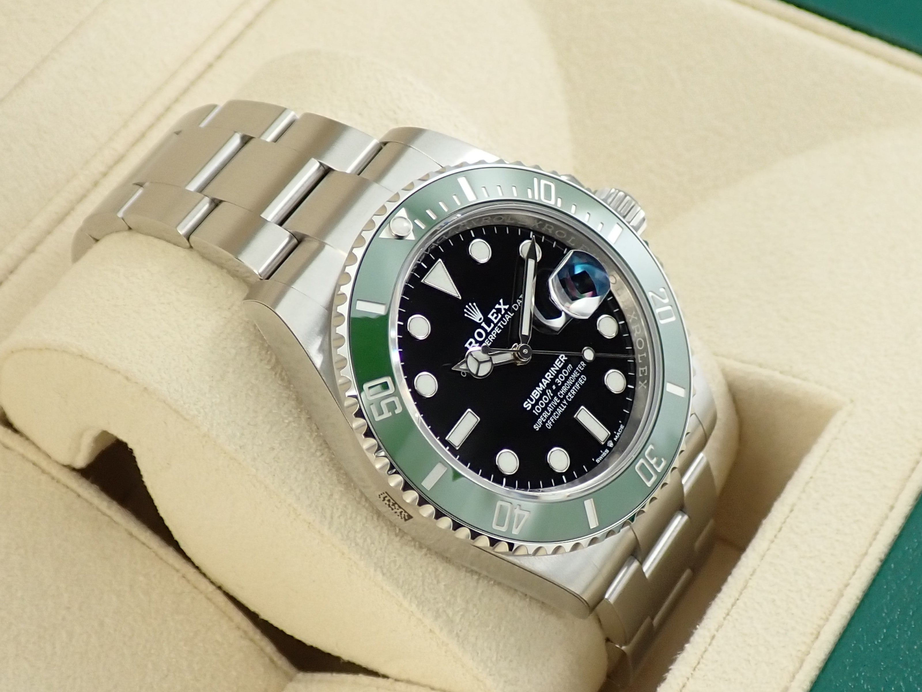 Rolex Submariner Date &lt;Warranty, Box, etc.&gt;