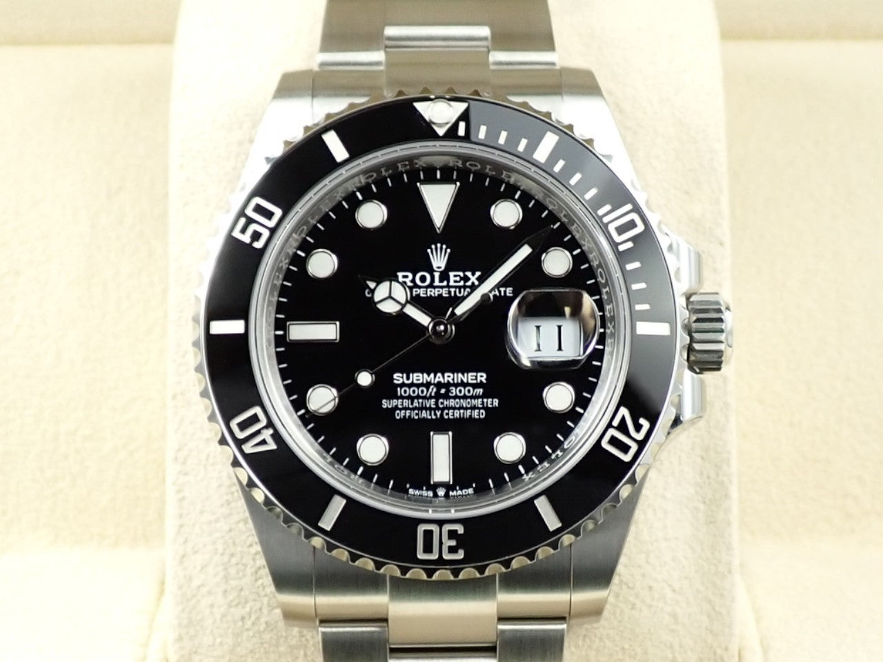 Rolex Submariner Date &lt;Warranty, Box, etc.&gt;