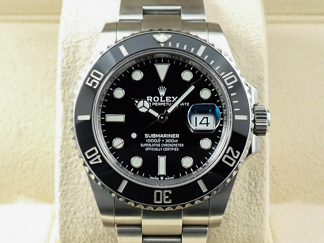 Rolex Submariner Date &lt;Warranty, Box, etc.&gt;