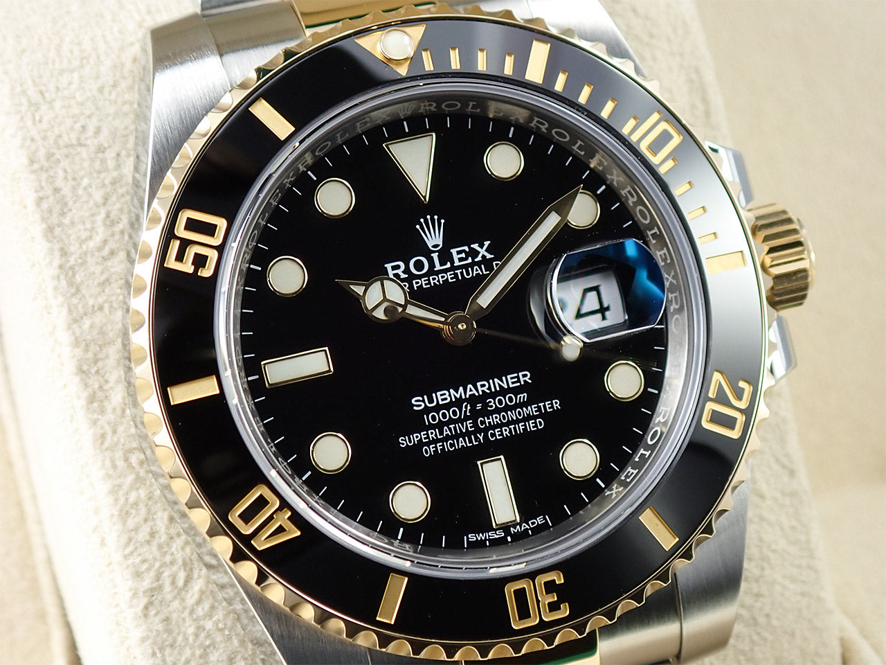 Rolex Submariner Date &lt;Warranty, Box, etc.&gt;