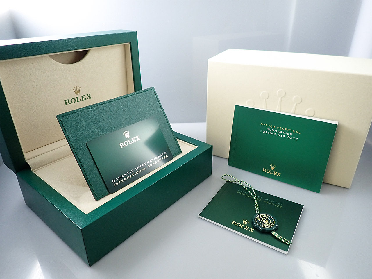 Rolex Submariner Date &lt;Warranty, Box, etc.&gt;