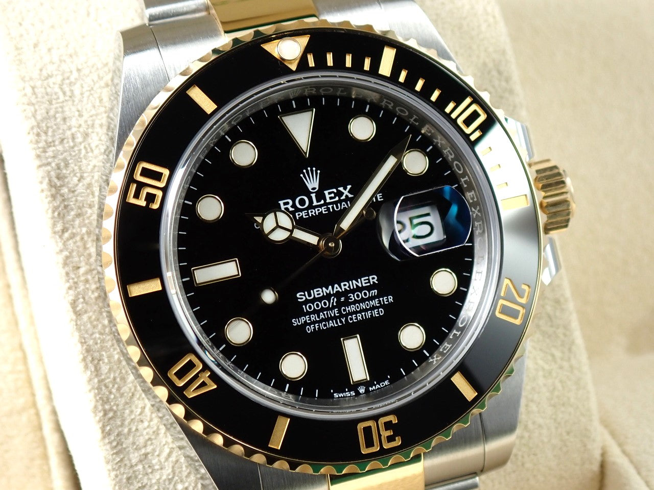 Rolex Submariner Date &lt;Warranty, Box, etc.&gt;