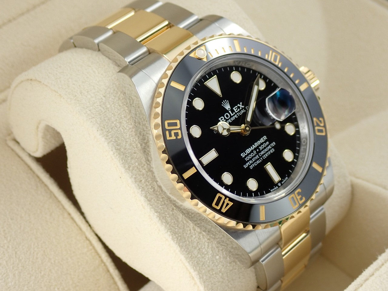 Rolex Submariner Date &lt;Warranty, Box, etc.&gt;