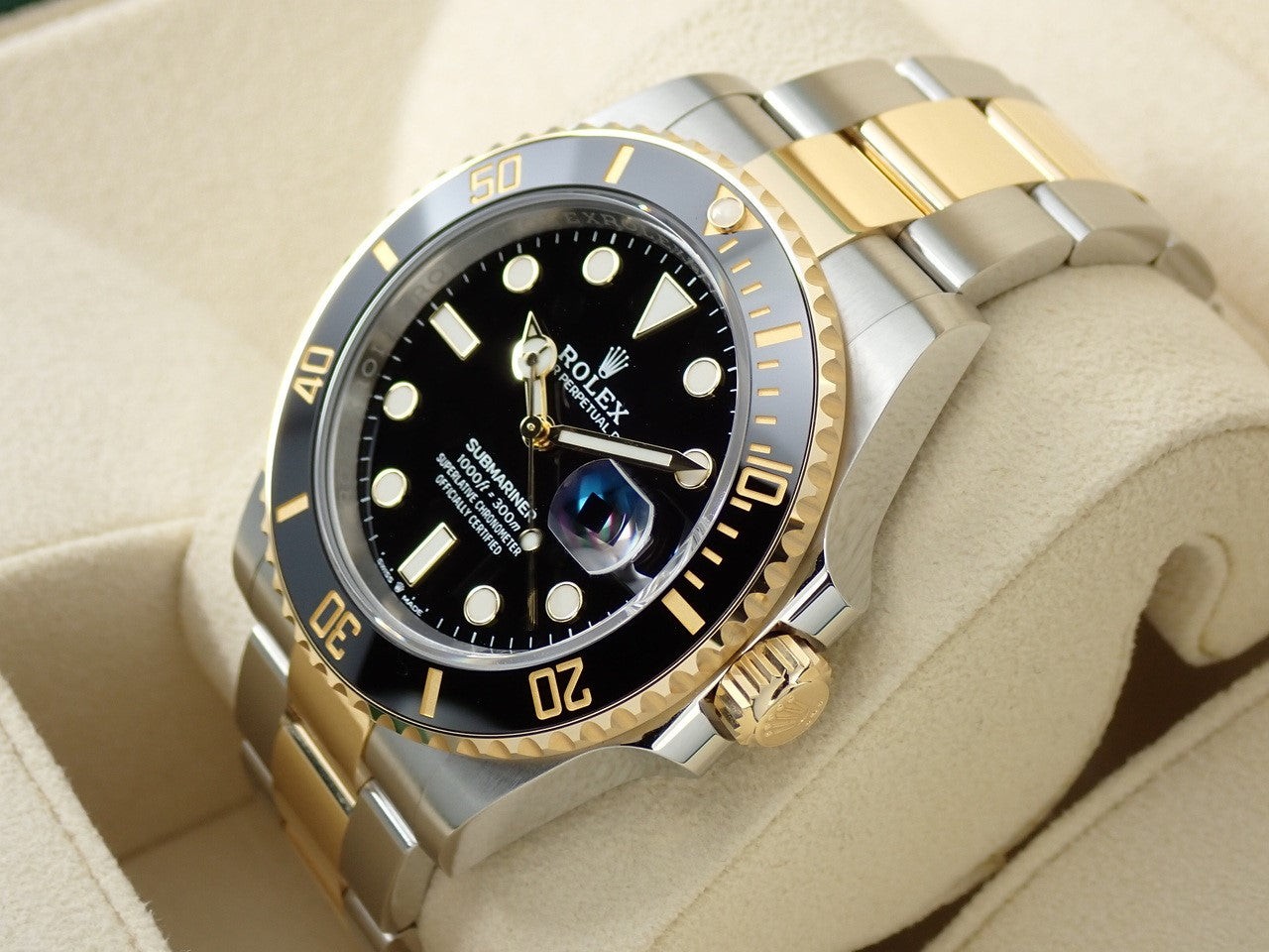 Rolex Submariner Date &lt;Warranty, Box, etc.&gt;