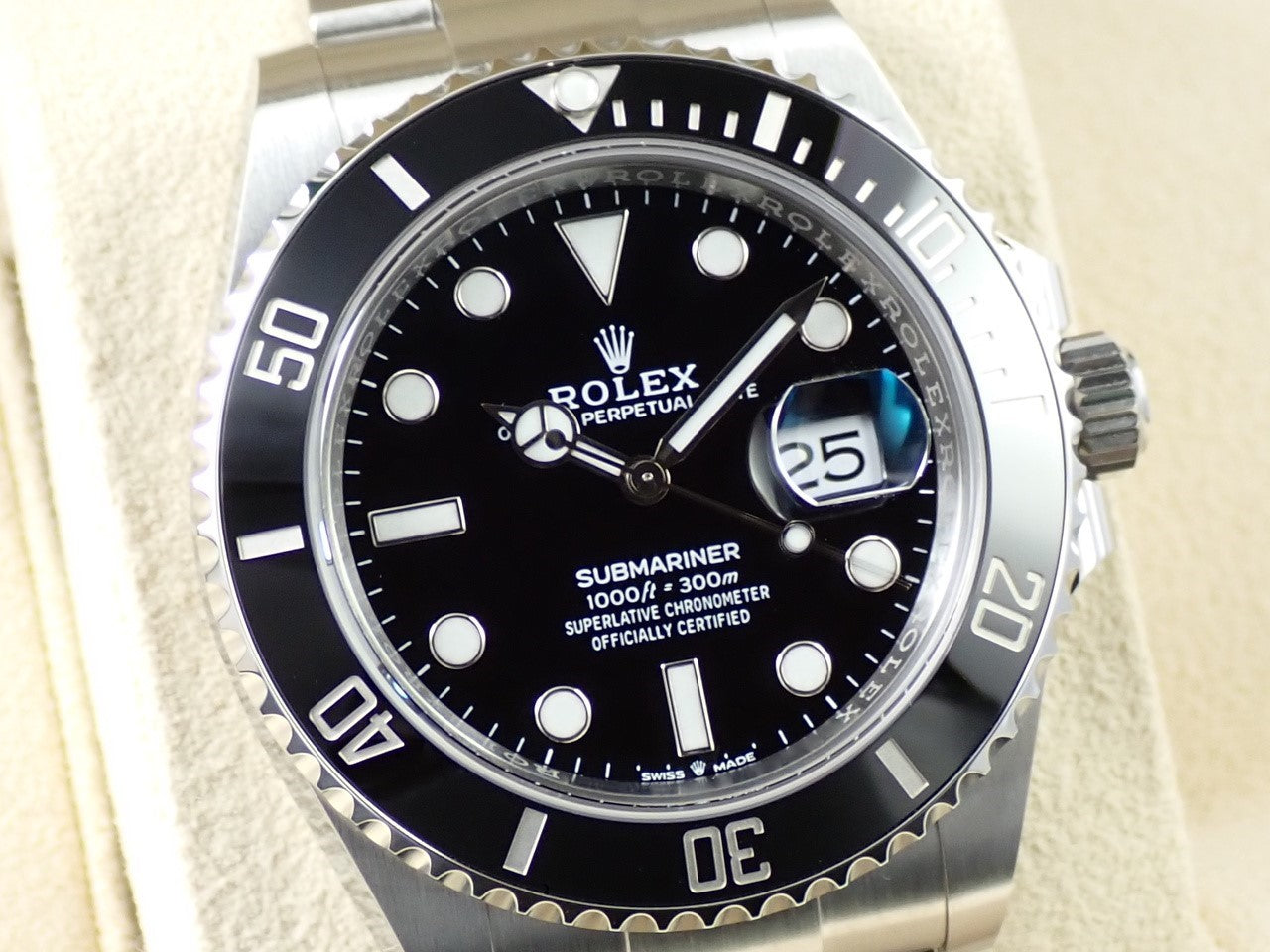 Rolex Submariner Date &lt;Warranty, Box, etc.&gt;