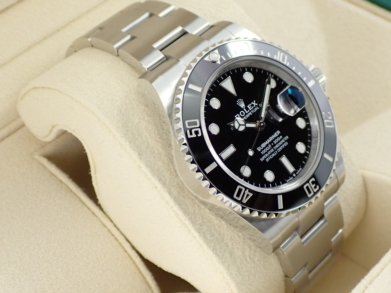 Rolex Submariner Date &lt;Warranty, Box, etc.&gt;