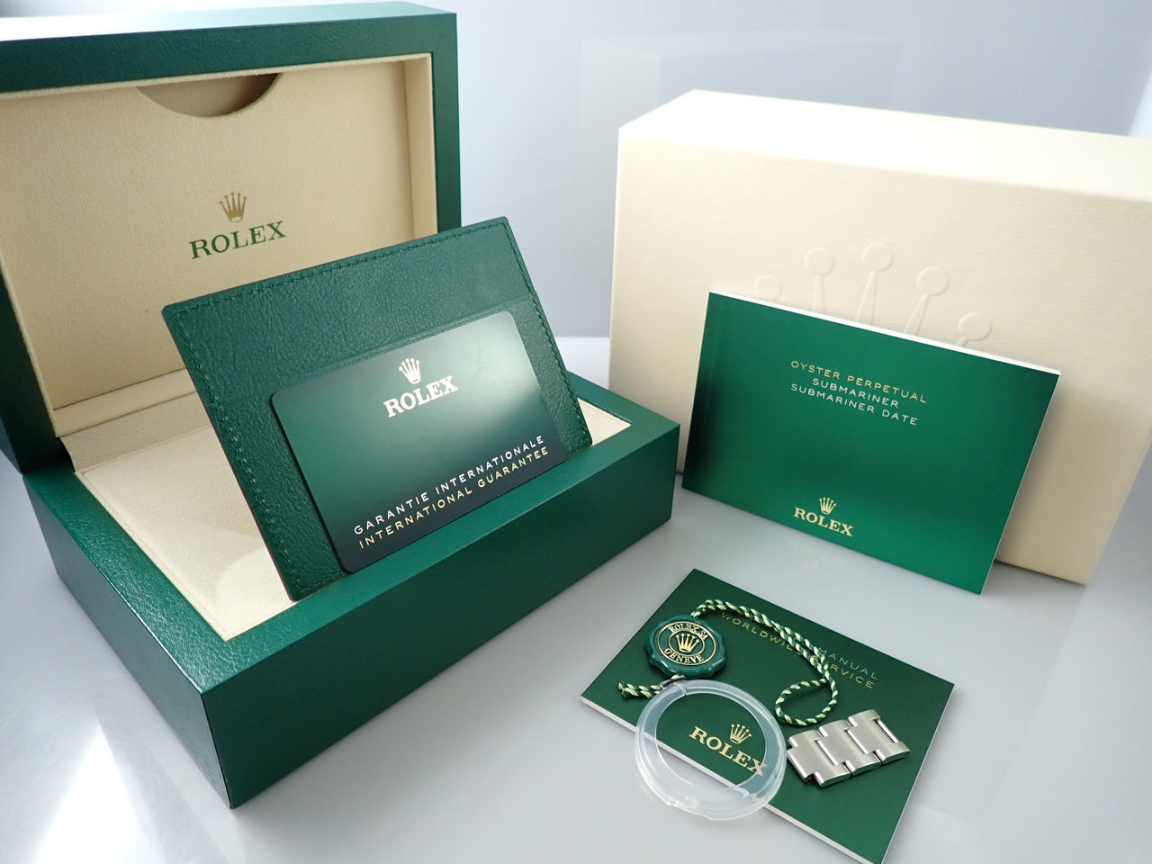 Rolex Submariner Date &lt;Warranty, Box, etc.&gt;