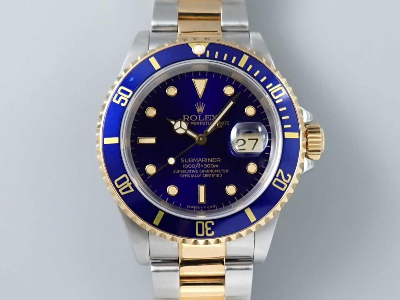 Rolex Submariner Date &lt;Warranty and Box&gt;