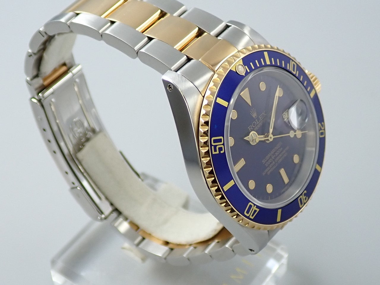 Rolex Submariner Date &lt;Warranty and Box&gt;