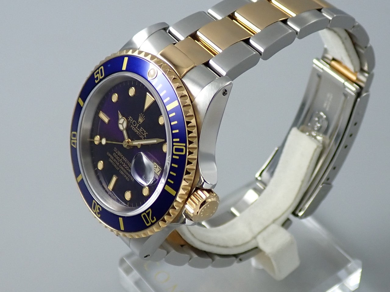 Rolex Submariner Date &lt;Warranty and Box&gt;